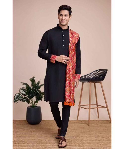 Navratri Kurta For Men With Stritched Navratri Patta - Cotton Fabric, Available Sizes: M, L, Xl, Xxl, Elegant Green Color For Festive Celebrations
