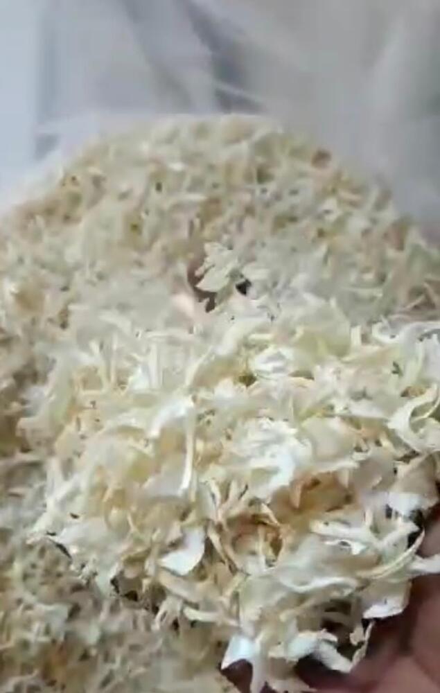 White Onion Flakes - Packaging Size: 20kg/40kg