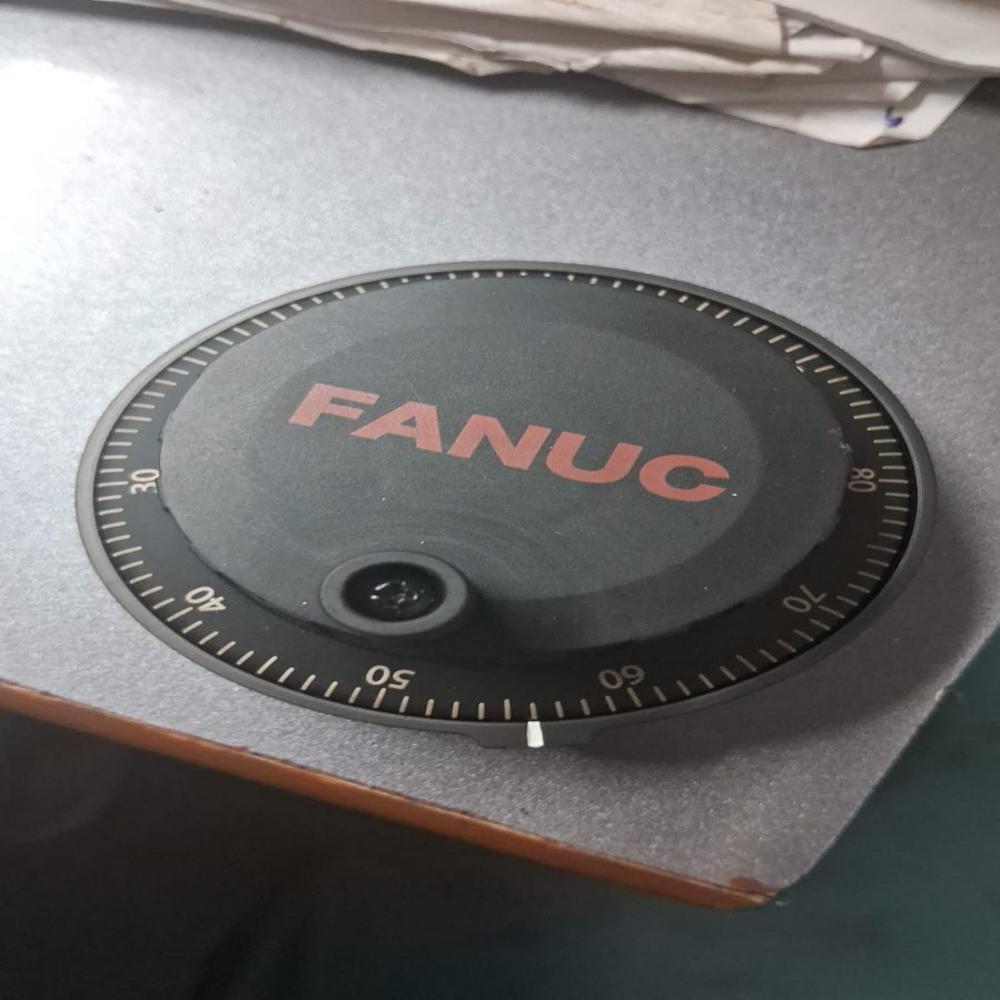 Hand Wheel - Color: Black