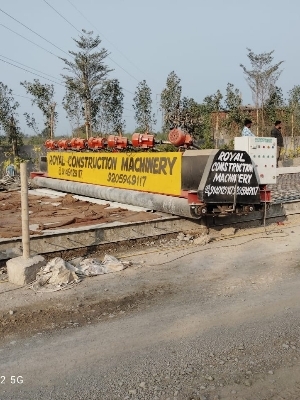Concrete fixed form paver