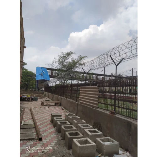 Y Shape Post With Coil Fencing - Application: Industrial Sites