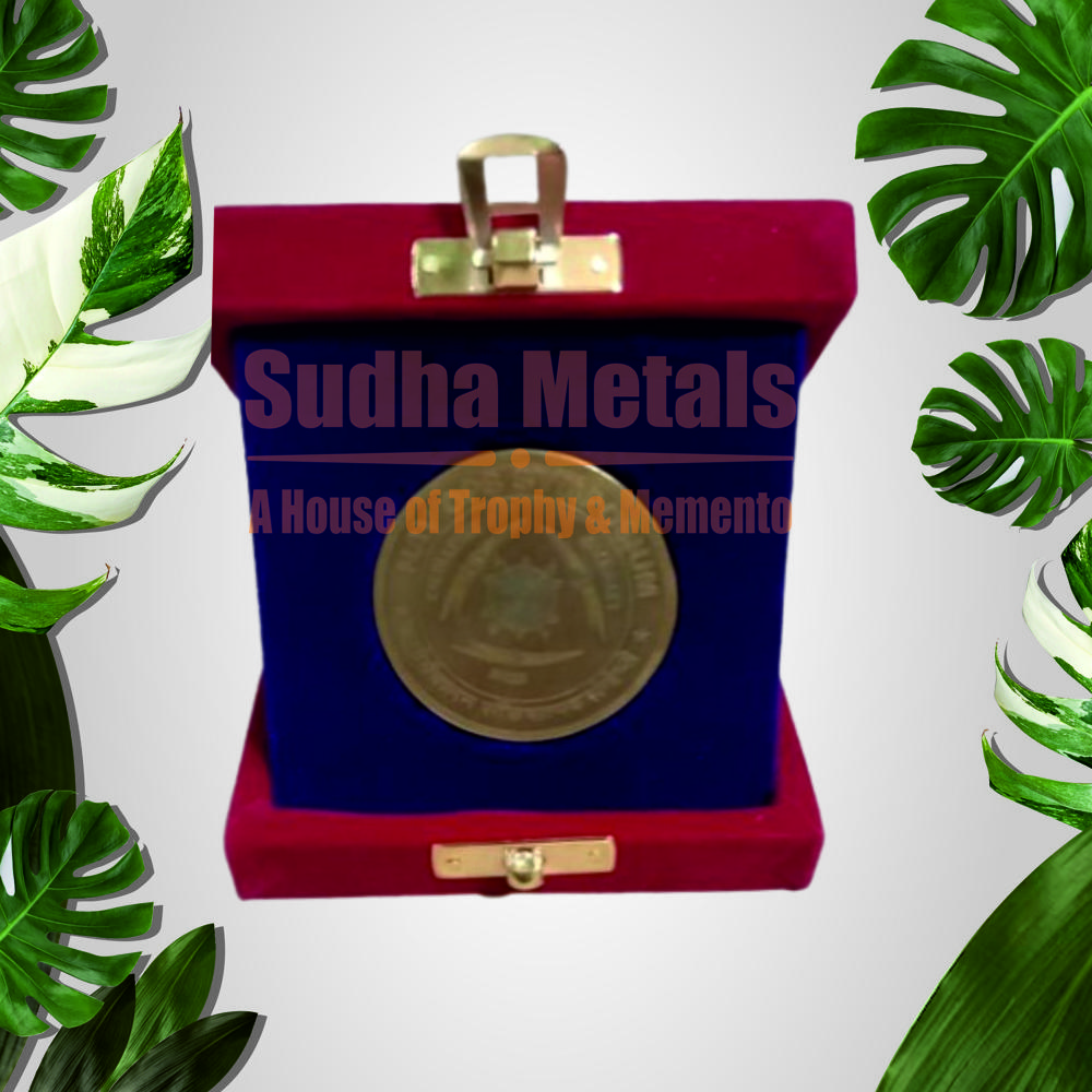 Meda Llion - Base Material: Metal