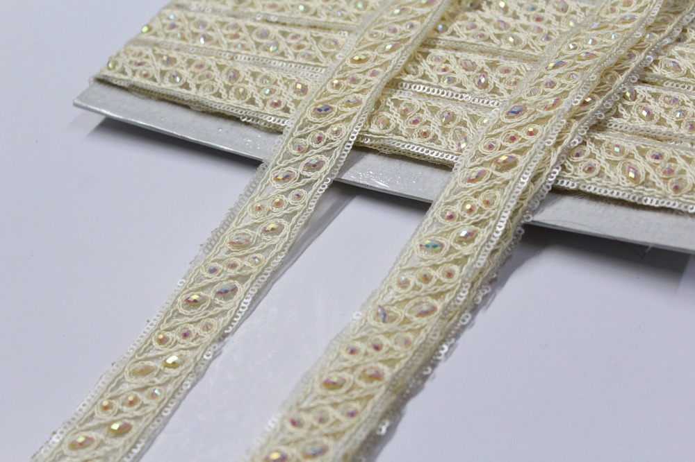 Handwork Off Whit Lace - Decoration Material: Sequins