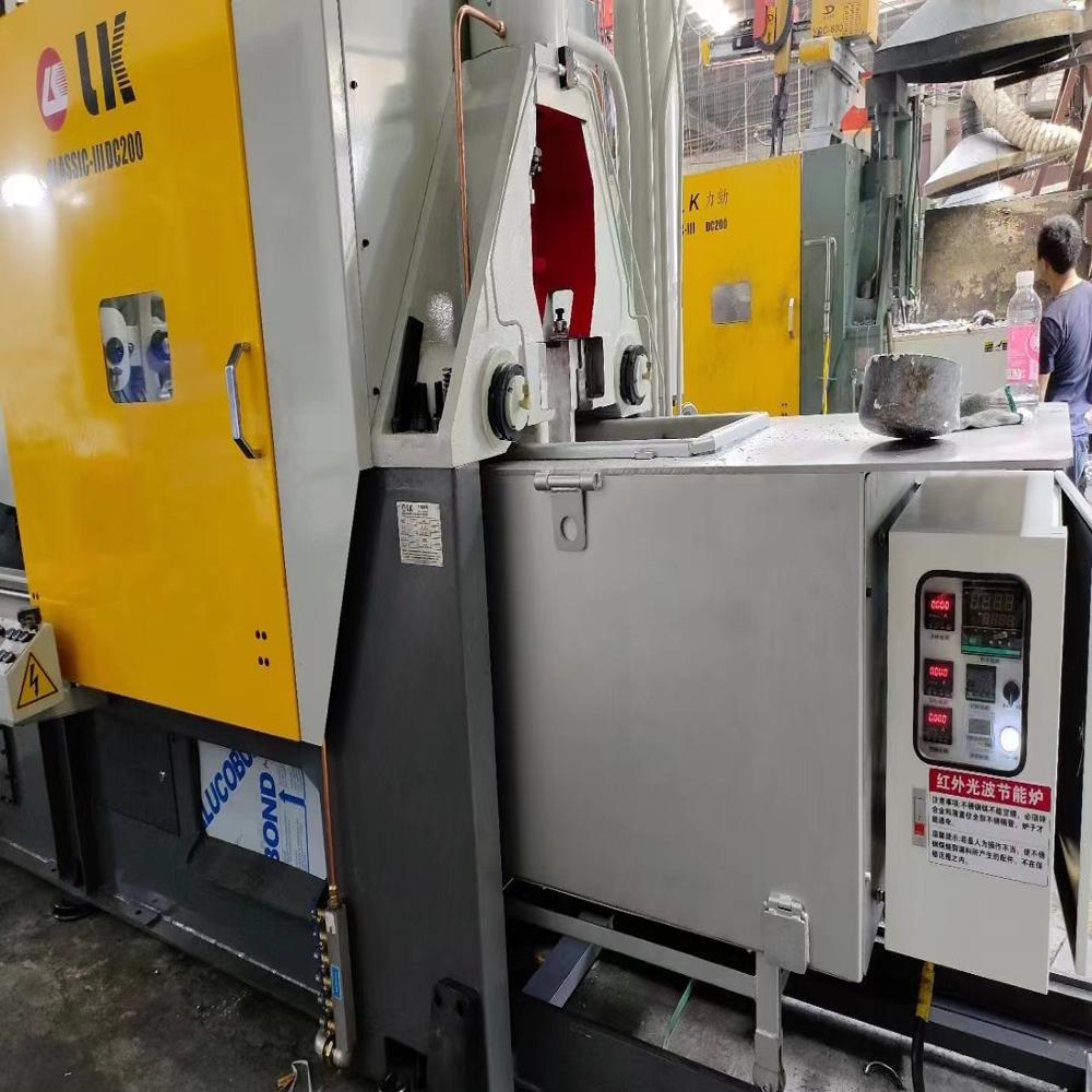 Lk Die Casting Machine Zinc Melting Furnace - 316l Stainless Steel, 1800x1400x1700mm, Grey, 15kw, 250kg/hr | Plc Control, Water Cooled, Energy Efficient, Durable Frame