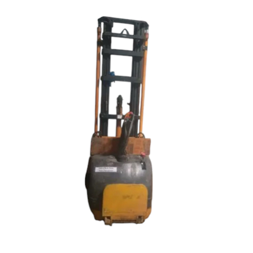 6.5 Mtt Electric Stacker - Lifting Capacity: 1 Tonne
