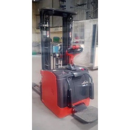 Linde Stacker Rental