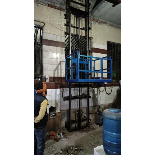 हाइड्रॉलिक सामान लिफ्ट