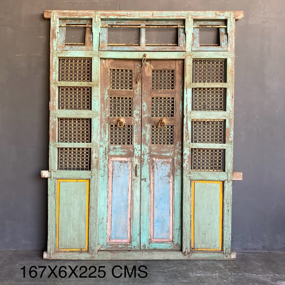 WOODEN VINTAGE DOOR