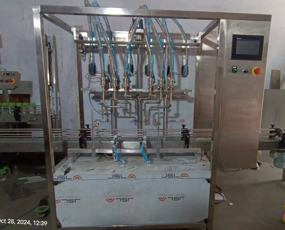 Automatic Groundnut Oil Filling Machine