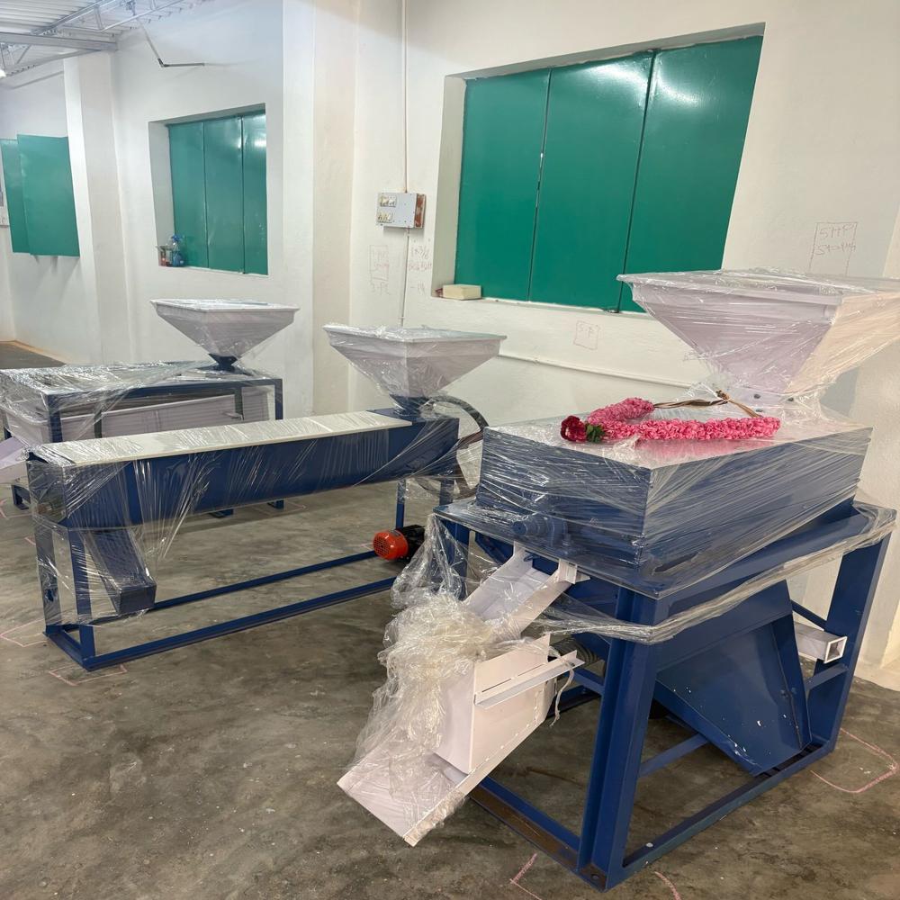 Dal Skin Removing Machine - Mild Steel, 3 X 6 Feet Dimensions | 1 Hp Air Compressor, 6.5 Hp Motor, Manual Operation, Human Machine Interface