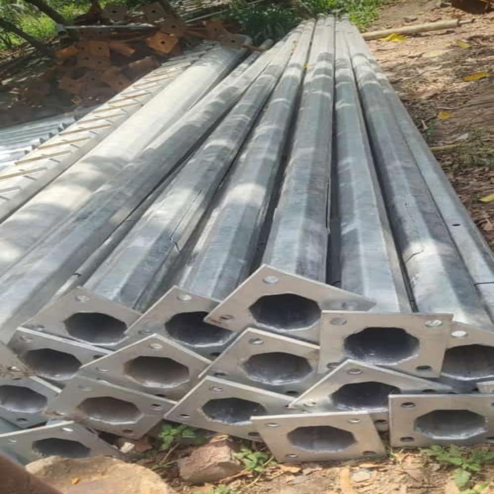 7 Meter Octahonal Pole - Color: Silver