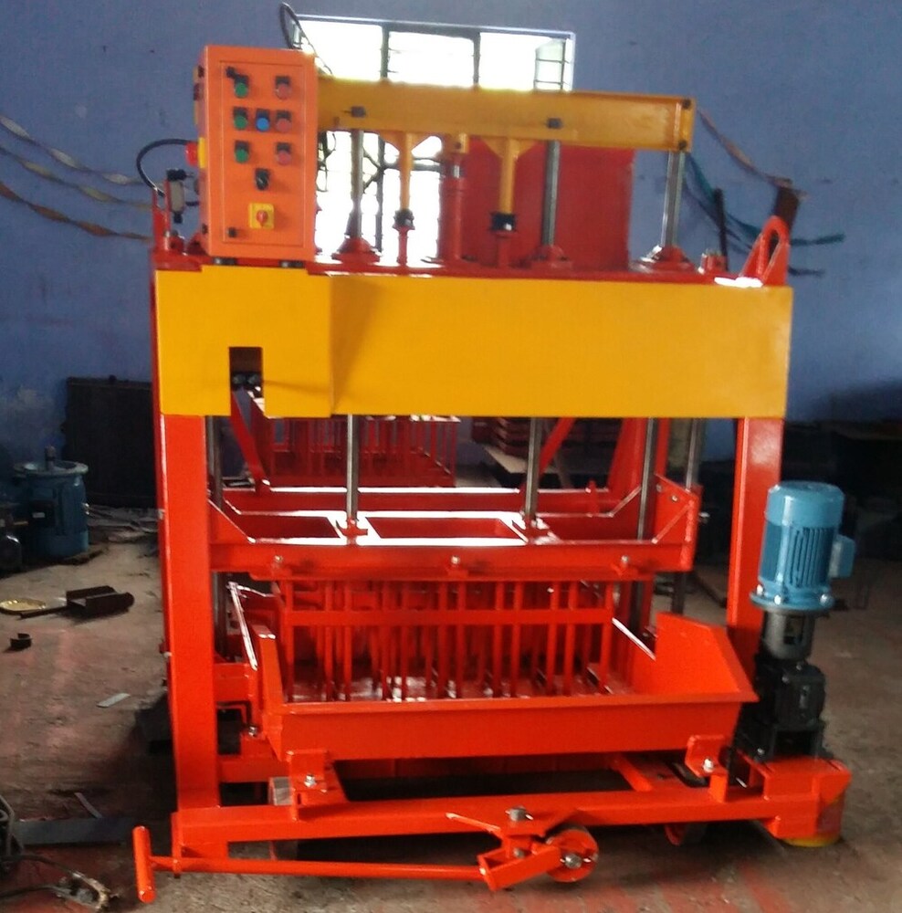 Hollow Block Making Machine - Capacity: 1200 Brick Per Hour