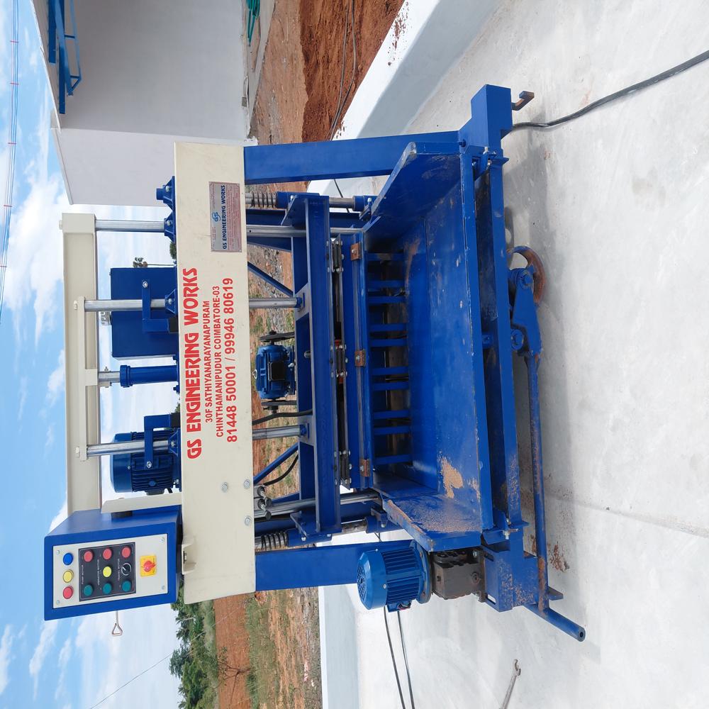 Hollow Block Making Machine - Capacity: 1200 Pcs/Hr
