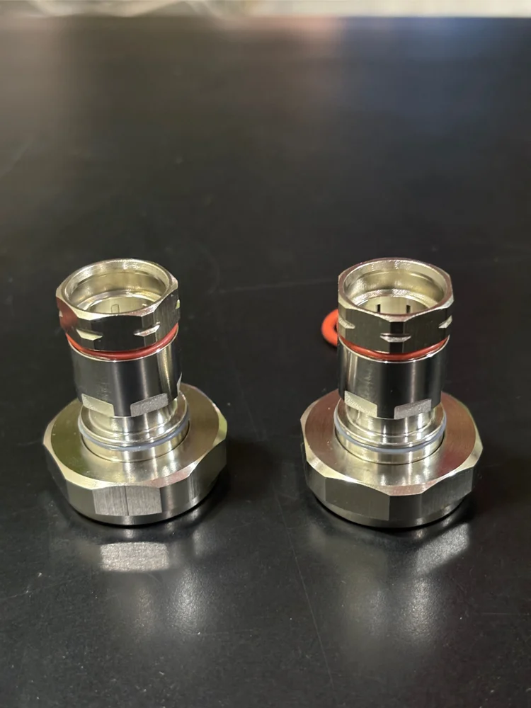 Din Male For 1/2 Flex Cabele