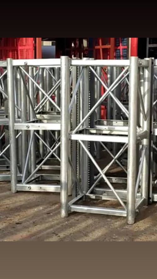 Used Rack And Pinion Hoist Mast - Color: Silver