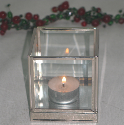 दागदार कांच के मोमबत्ती धारक