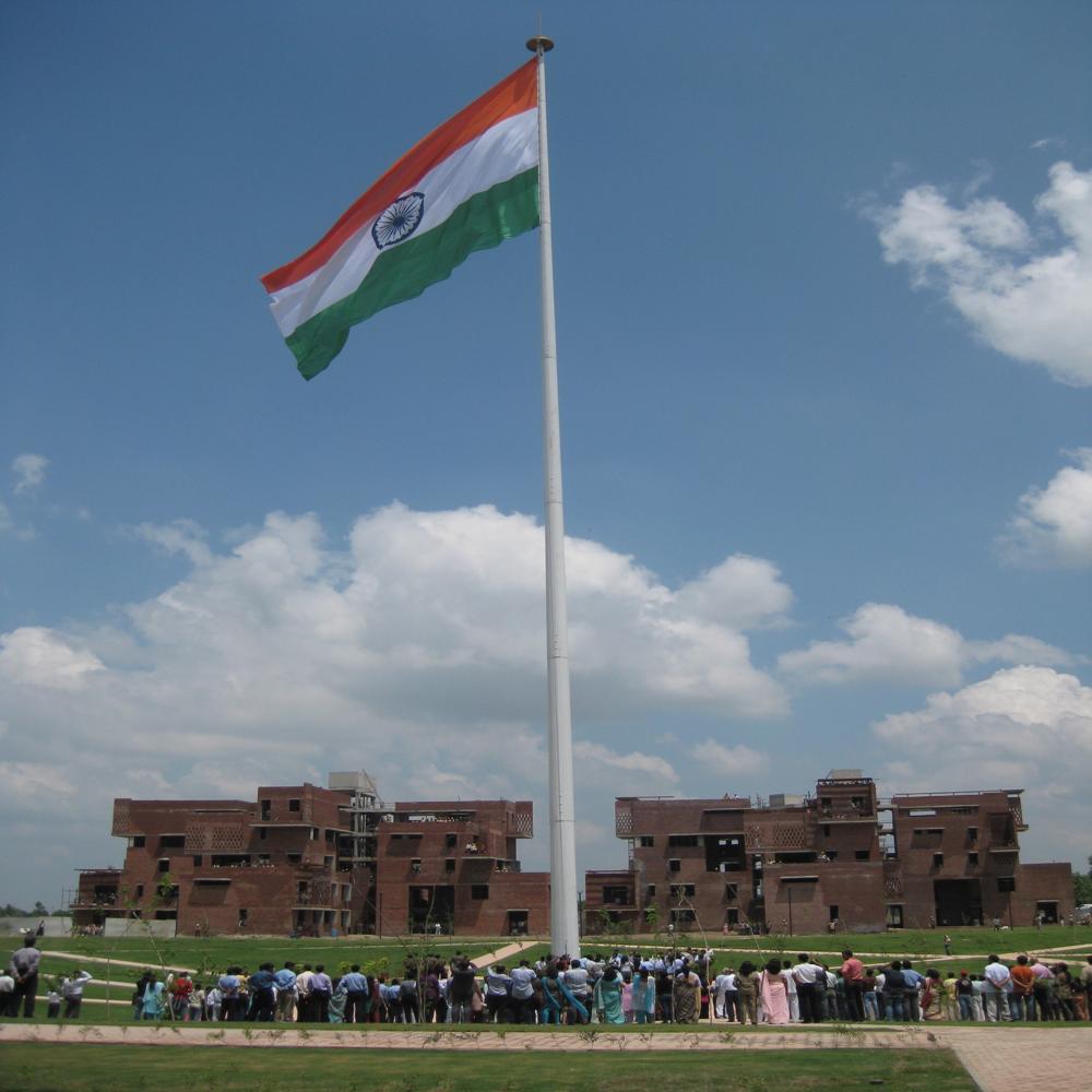 High Mast Flag Pole - Color: Silver