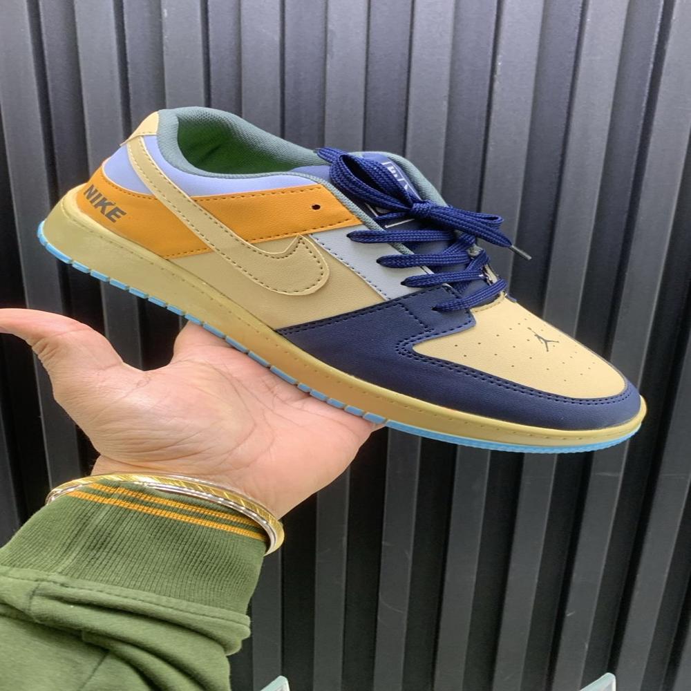 Sneaker Shoes - Mesh And Synthetic Upper, Standard Size, Green Color | Cushioned Insole, Padded Shaft, Water Resistant, Airmix Outsole For Traction