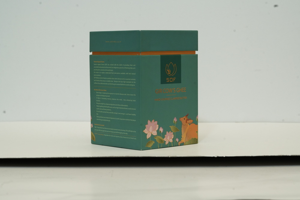 Graphic Designing - Cardboard, Variable Dimensions, Green Color | Full Color Printing, Matte Finish, Fsc Compliant, Ideal For Product Packaging And Gifting