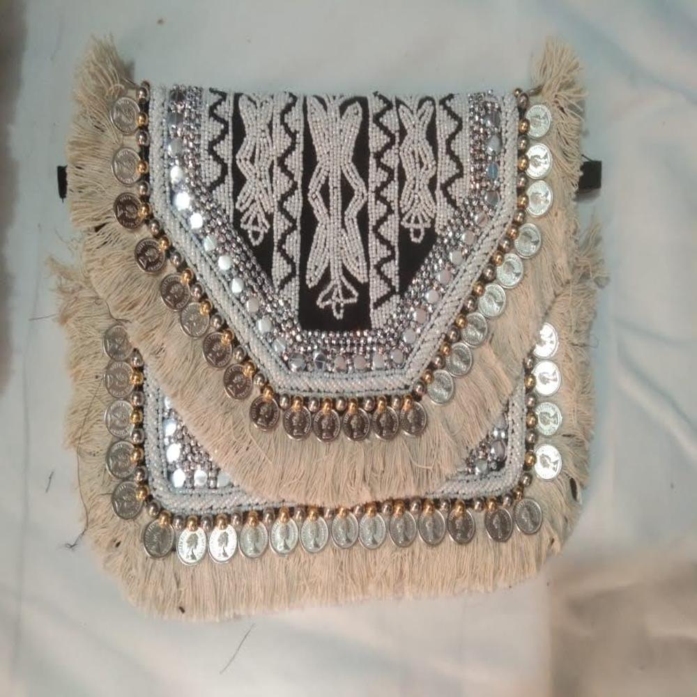 BJR127 (Banjara bag)