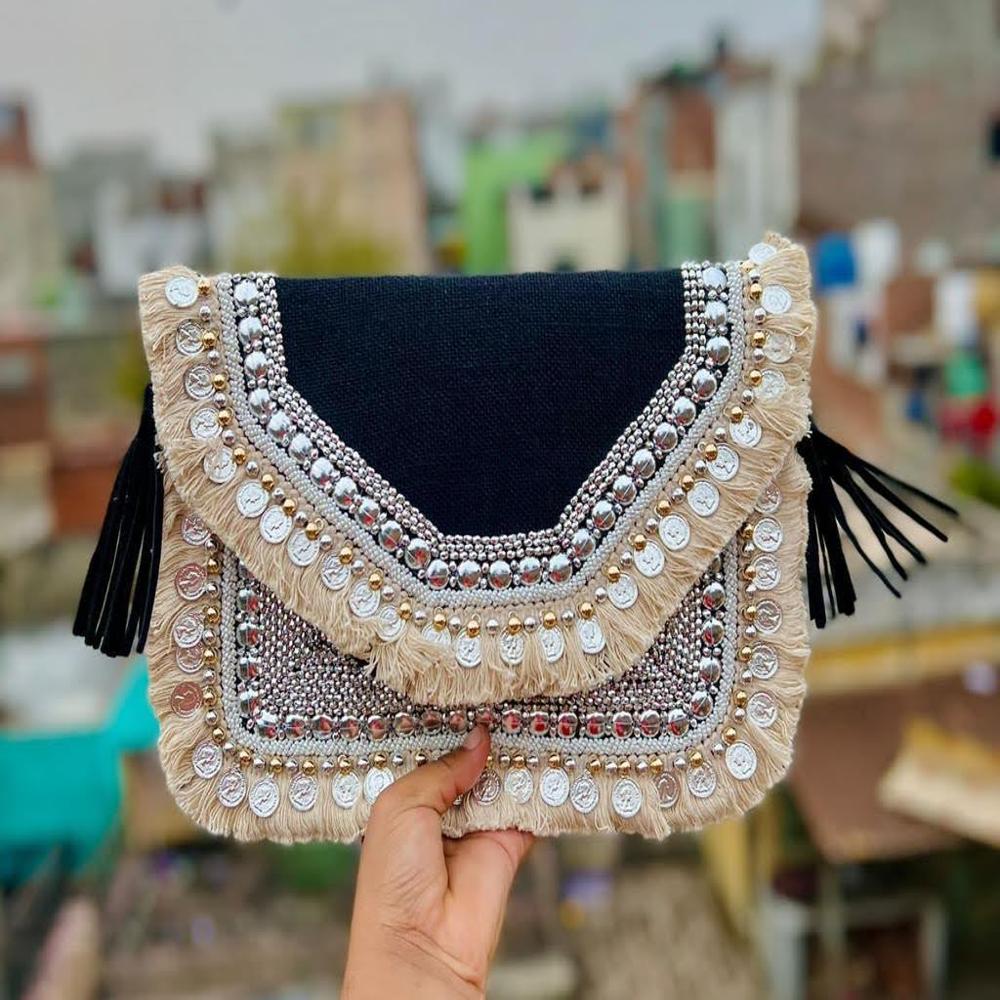 BJR126 (Banjara bag)