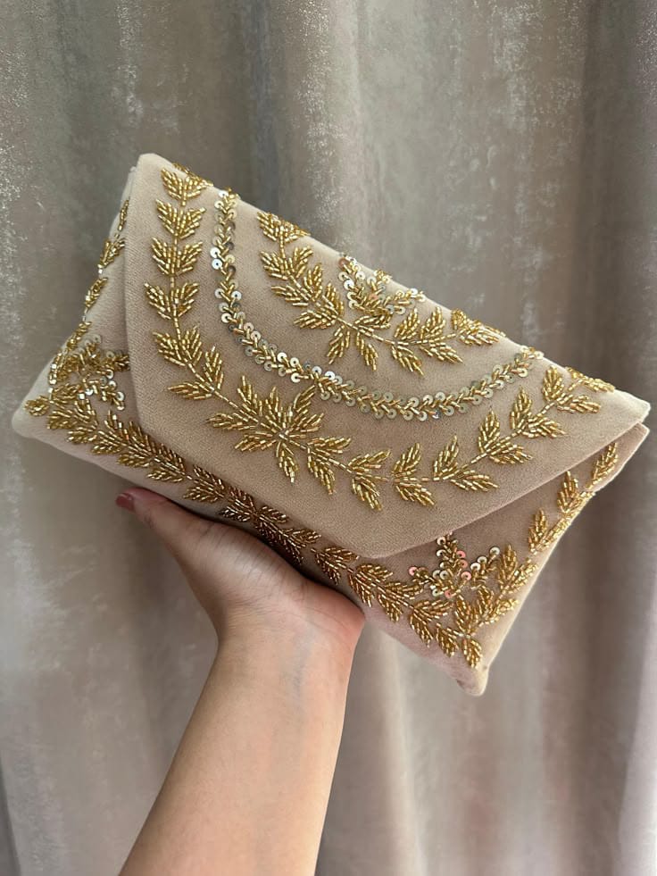 BC11 Beads Clutch Bag