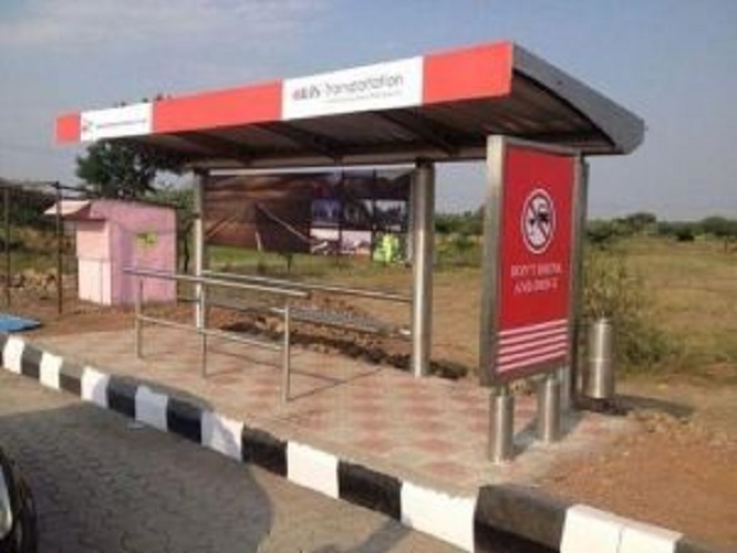 Stainless Steel Bus Shelter - Rectangular Shape, Polished Surface Finish, Customizable Color Options, Weather-resistant Design
