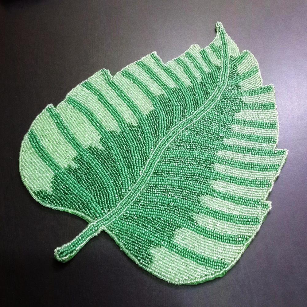 BP77 (Beaded Placemats))