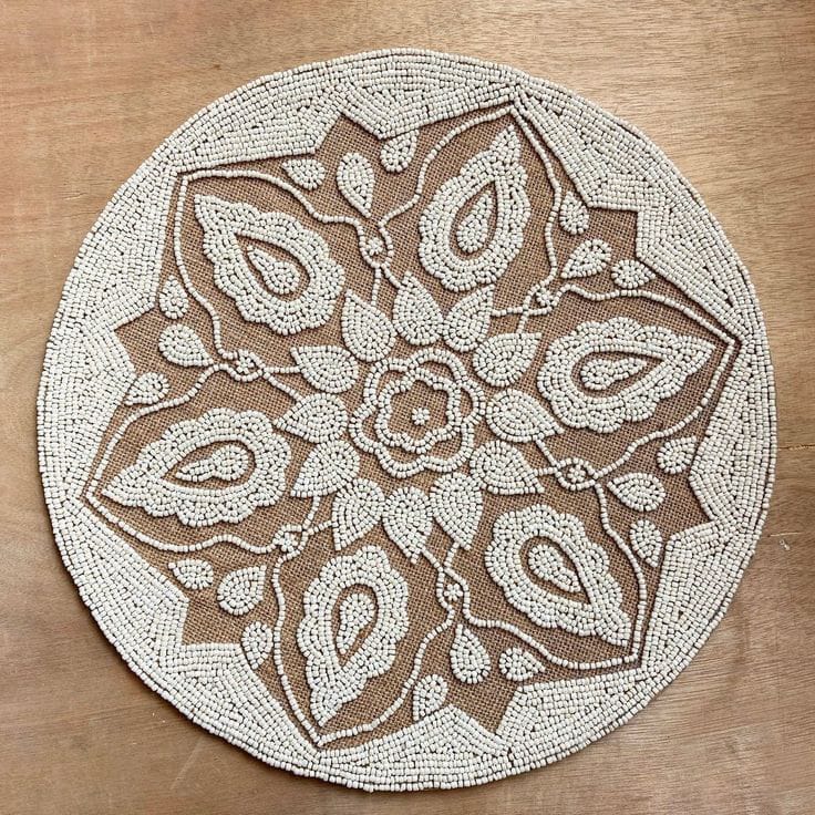 BP77 (Beaded Placemats))