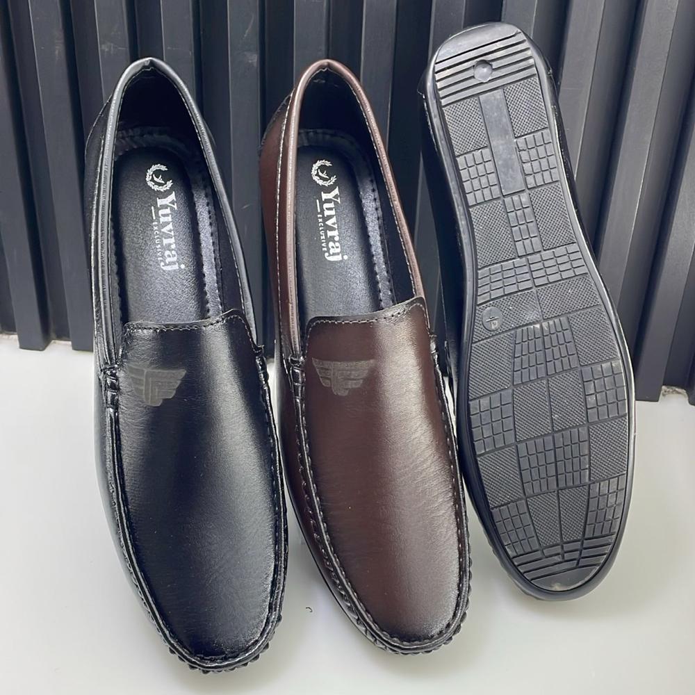 Loafer Shoes - Color: Black & Brown