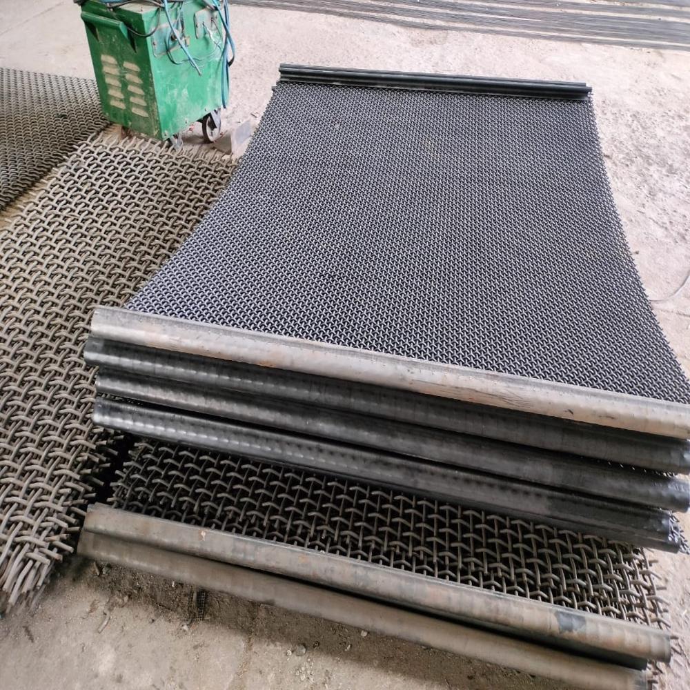 Stone Crusher Vibrating Screen - Color: Black