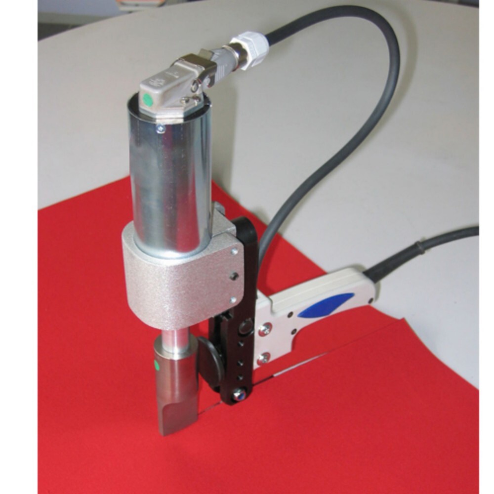 Ultrasonic Fabric Cutter - Efficiency: High