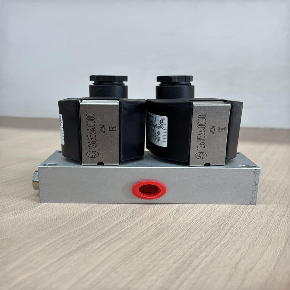 GIS-LGVMS-2-ST 25 Bar-Laser Gas Valve Manifold System for O2 & N2/2-Station