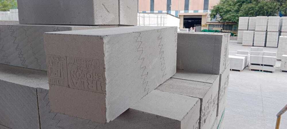 Birla Aerocon Block 9 inch