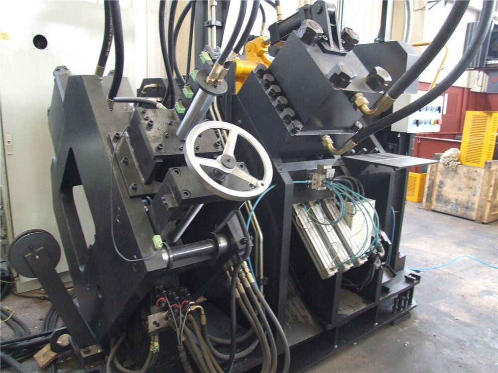 High Speed CNC Angle Punching Marking and Cutting Machine for Steel Tower Model JNC1010