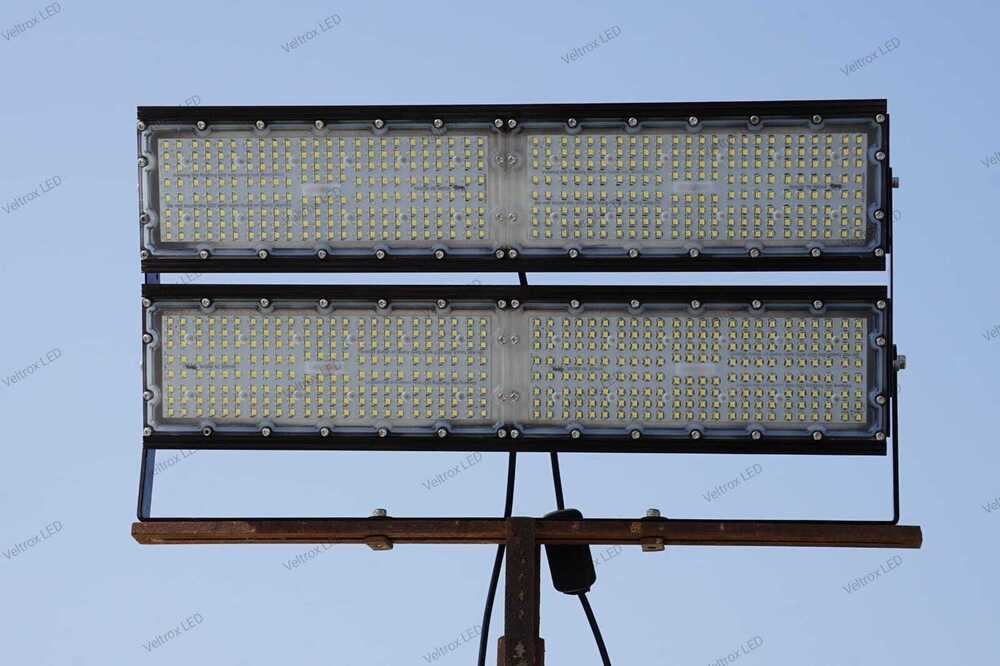 Veltrox 500W LED लेंस फ्लड लाइट