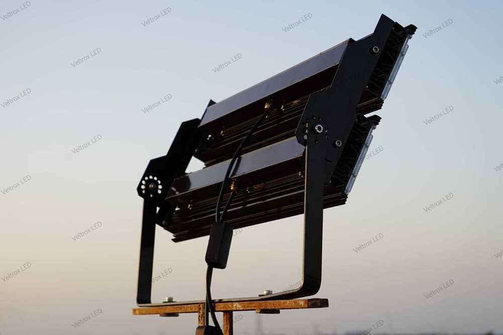 Veltrox 500w Led Lens Flood Light - Application: Small Stadiums