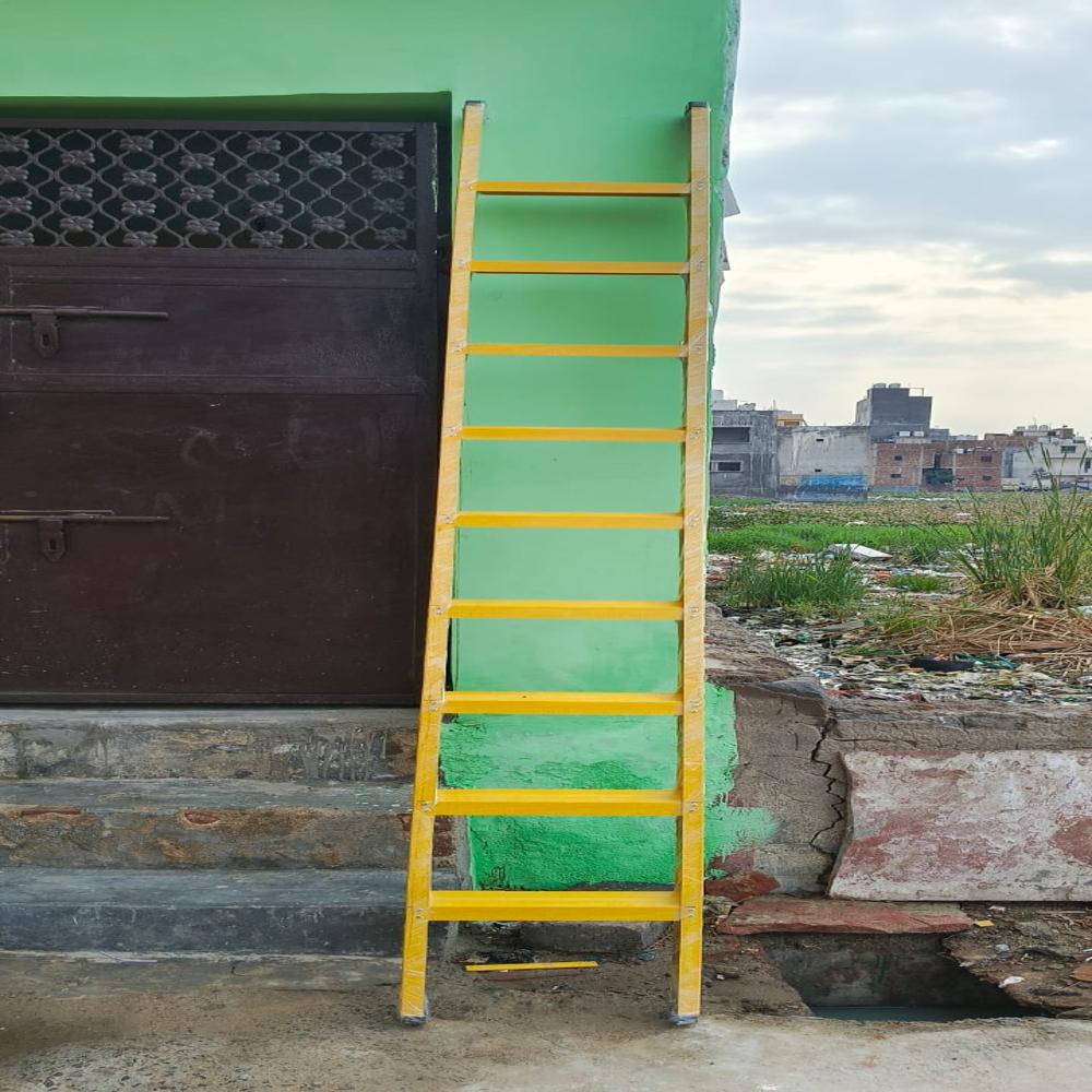 FRP Strat Ladder