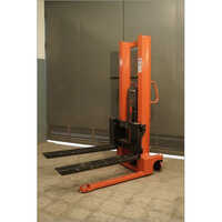 H Profile 3 Ton Stacker Machine