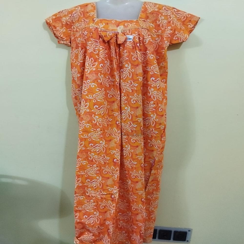 Piping square neck nighty