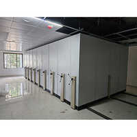 Industrial Mobile Compactor - Capacity: 200 Kg Kg