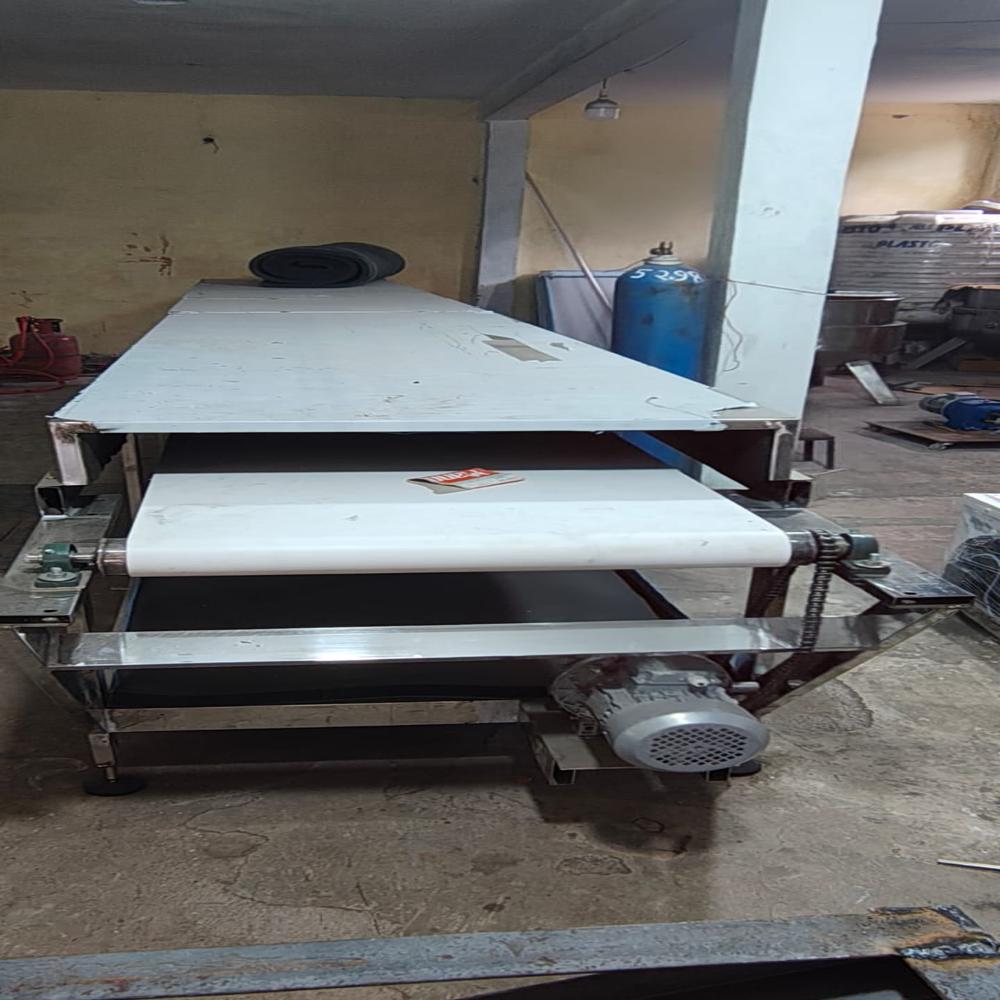 Cooling Tunnel Conveyor - Stainless Steel, 3500x400x1200 Mm, Silver, 110-215 Volt, 7 Kw, 50 M/s | Heat Resistant, Durable, 1-year Warranty