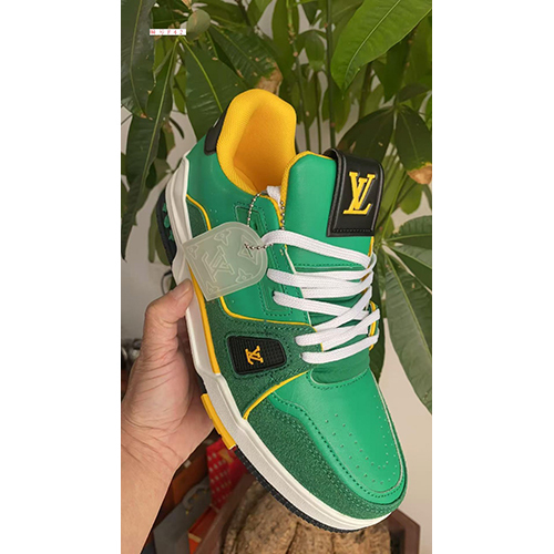 Lv Trainer Light Green - Design: Plain