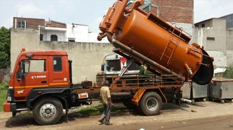 Industrial Dump Tank