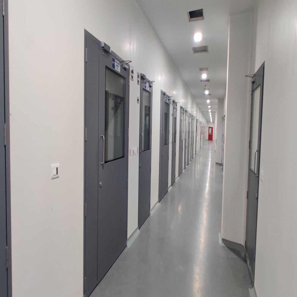 Pharma Flush Door - Application: Commercial