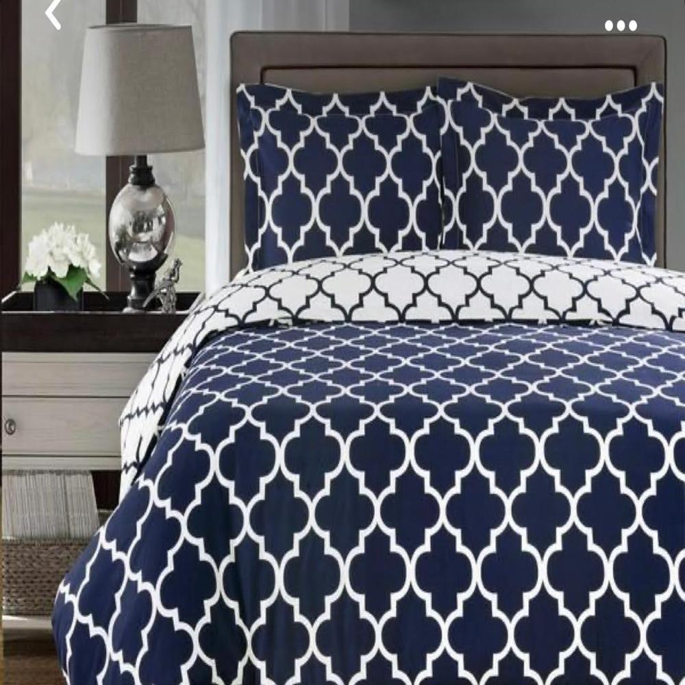 Br48 Designer Bed Runner - Color: Multicolour