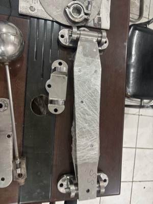 SS hinges