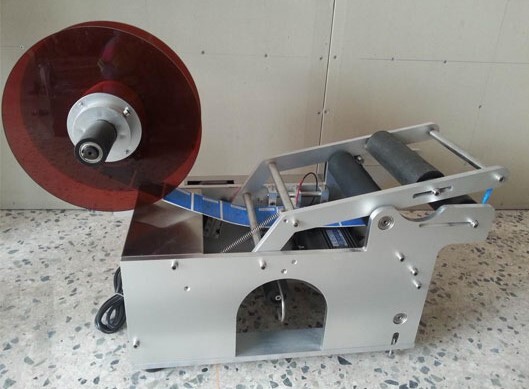 Table Top Side Sticker Labelling Machine - Round Bottle - Automatic Grade: Semi-Automatic