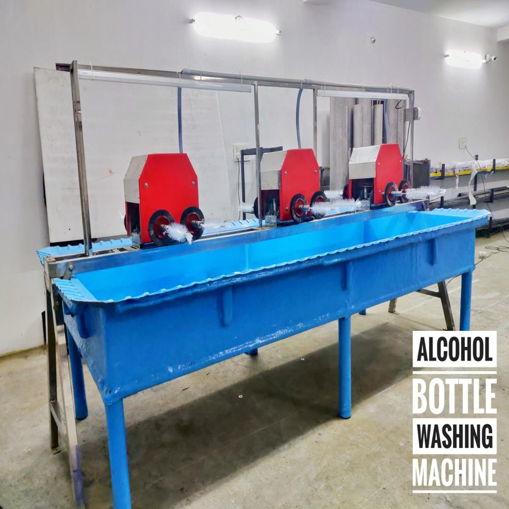 Bottle brushing machine