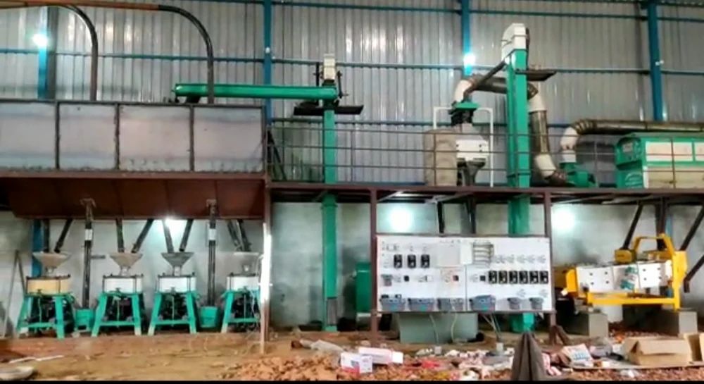 Semi Automatic Flour Mill Plant - Feature: Lower Energy Consumption